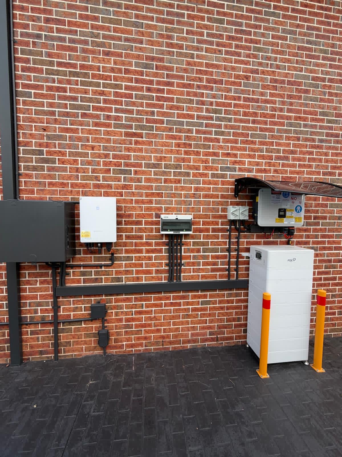 FoxEss battery and inverter wall install